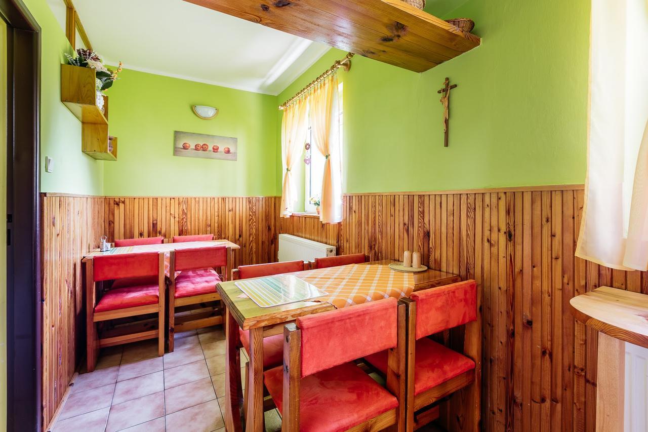 Homestay Gustav Halas Терхова Экстерьер фото
